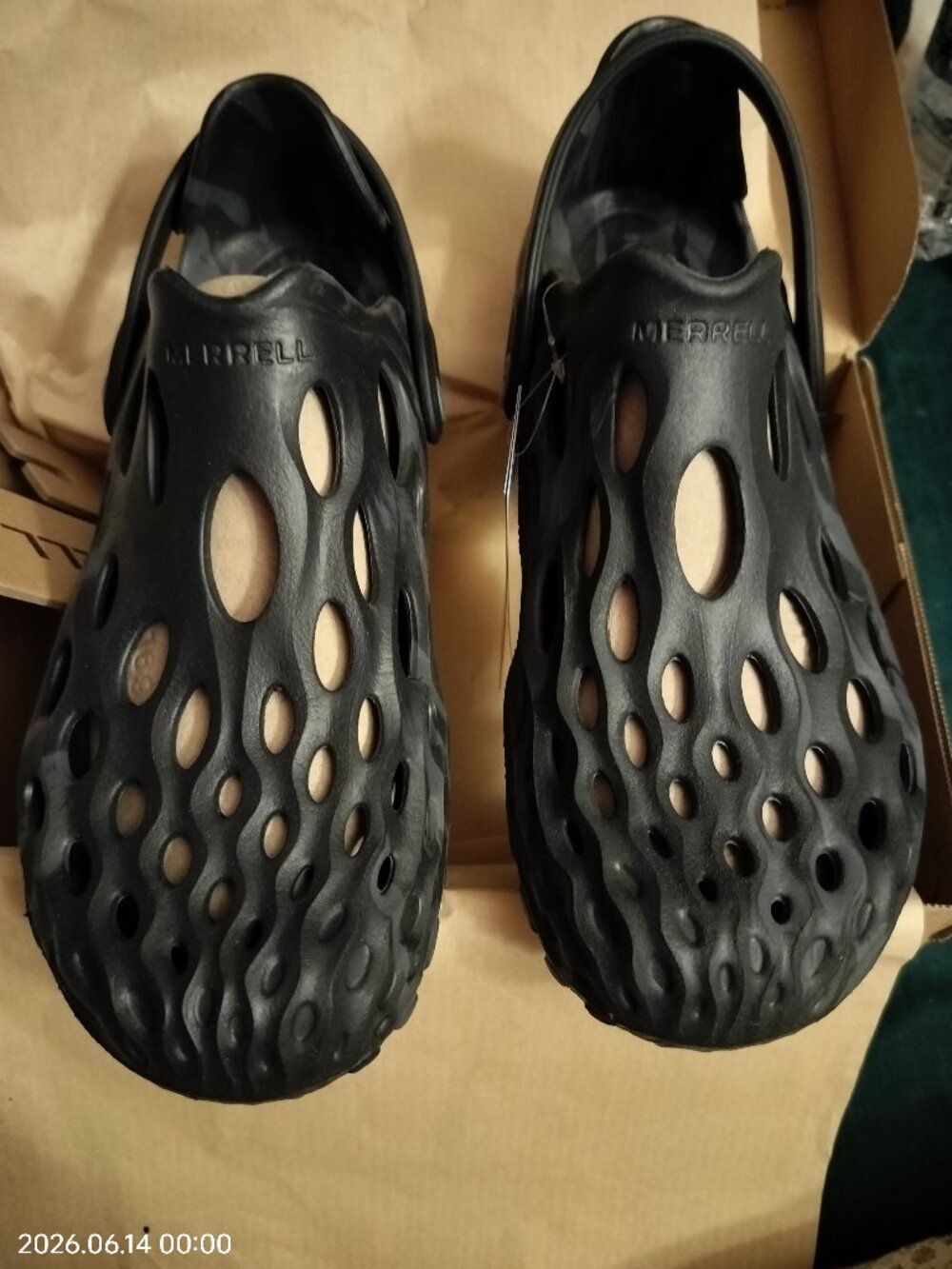 Merrell Men's US 9 EU 42 M Hydro Moc Black Slip-On Clog Sandals J48595